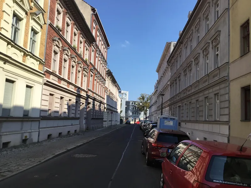 Klassischer Altbau in Köpenick:2-Zimmer-Wohnung mit Charme — photo 1